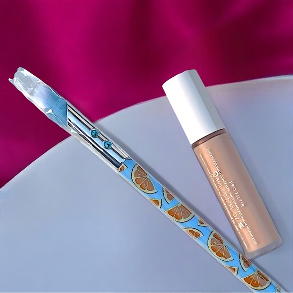 Fenty Pro Filt’r Instant Retouch Concealer (Shade #170) + Concealer Brush - Picture 6 of 12